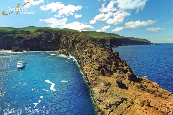 Belle-Amie-anchored-Cabo-Pearse-min (1) Socorro